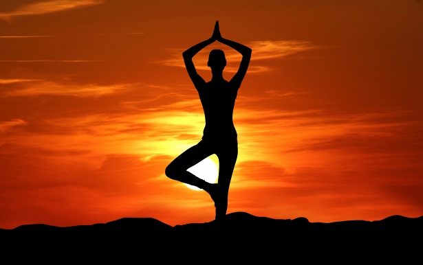 Prácticas conscientes: Yoga, Meditación y Pausas Activas